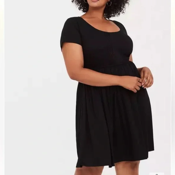 Torrid Mini Chalis Skater dress size 3 or 20/22 - Picture 2 of 9